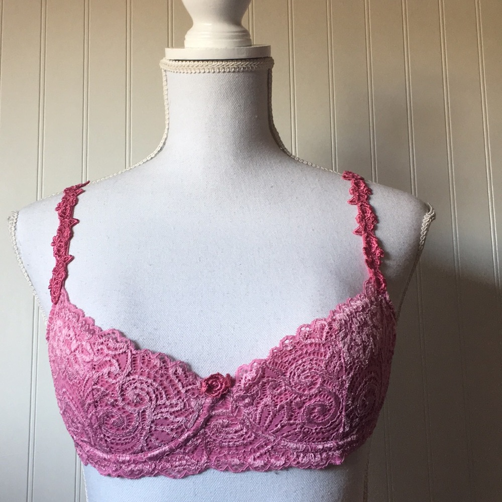 de chelles lingerie balconette bra. NWOT